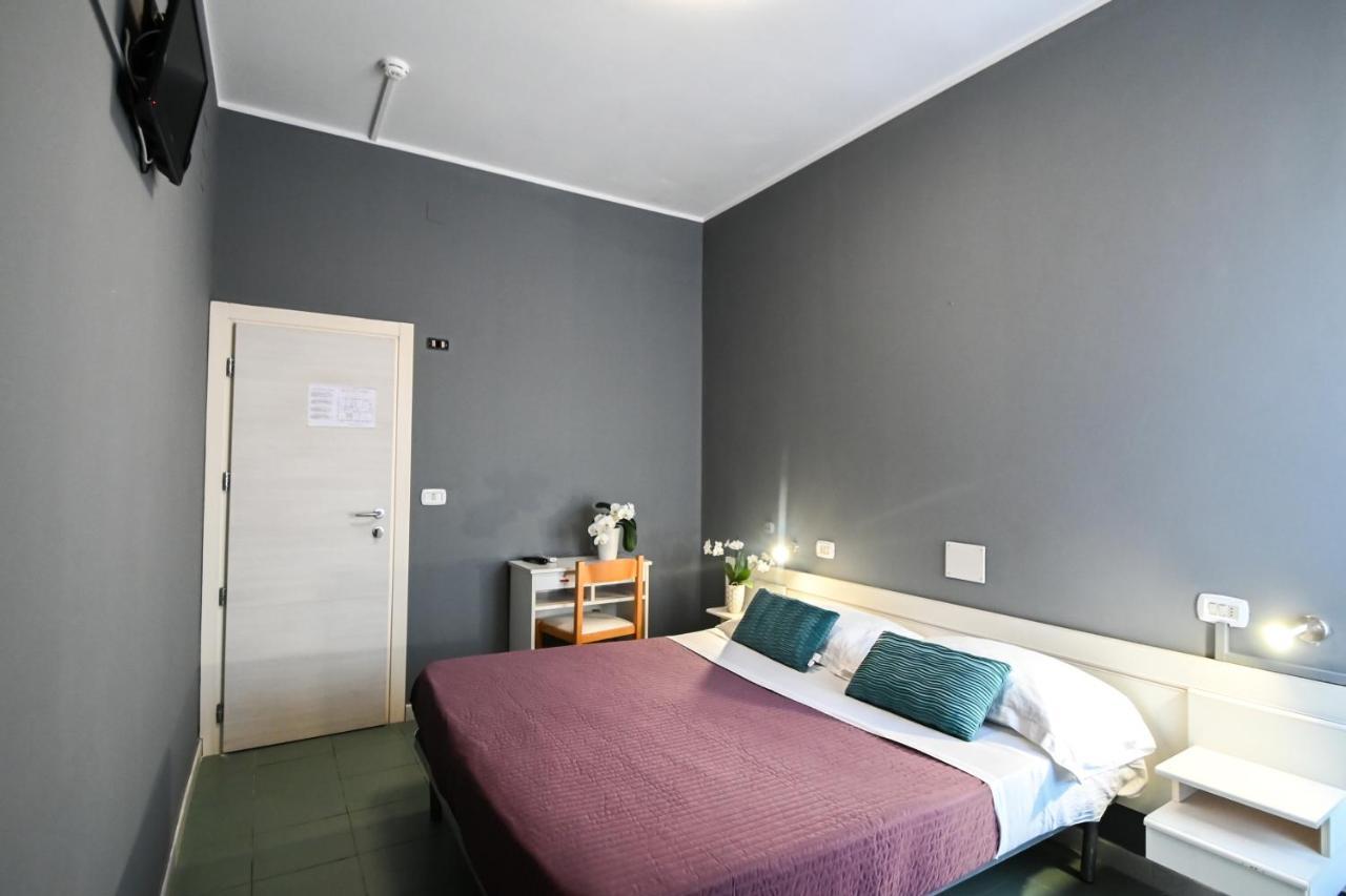 Hotel Montebello Riccione Buitenkant foto