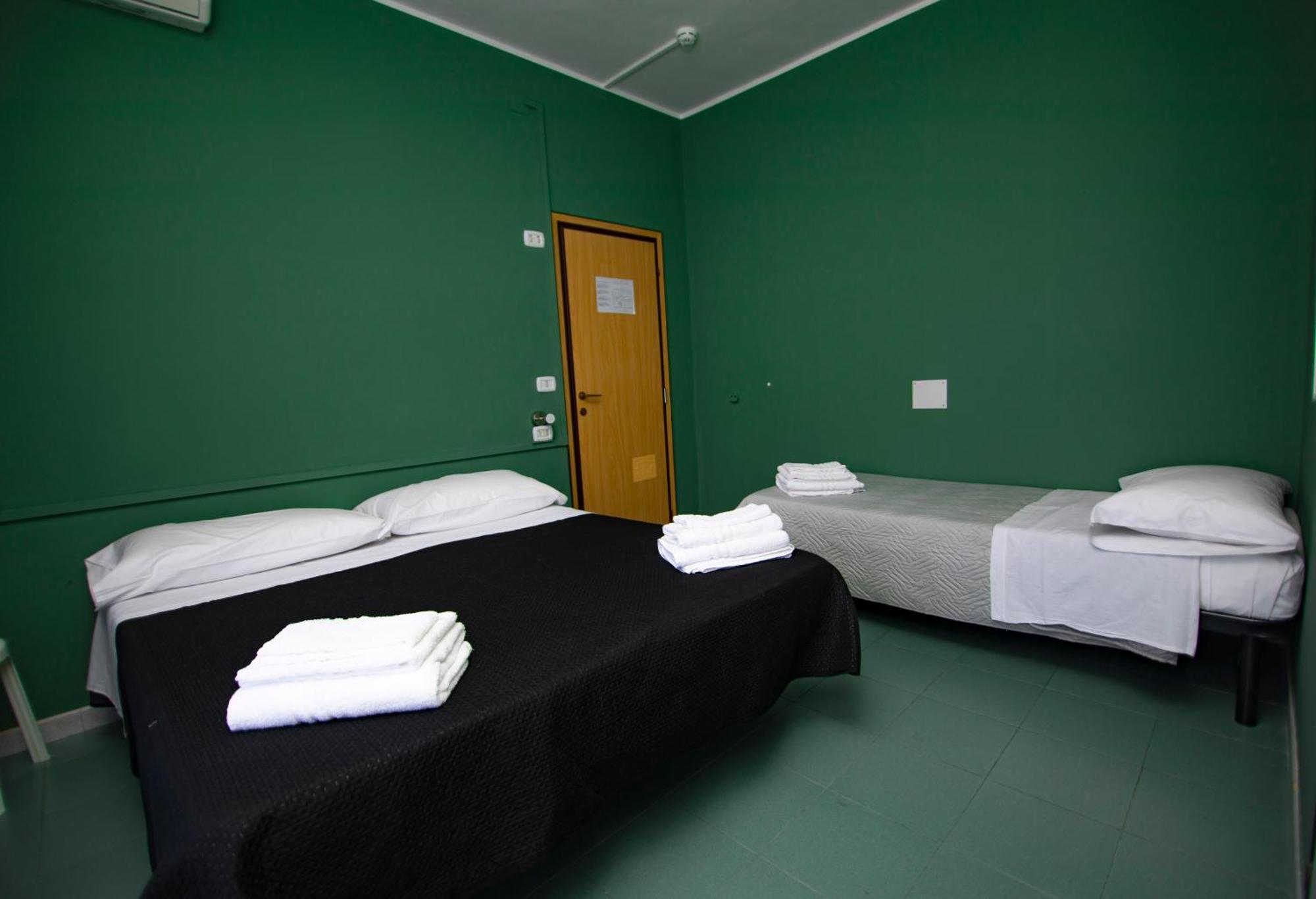 Hotel Montebello Riccione Buitenkant foto