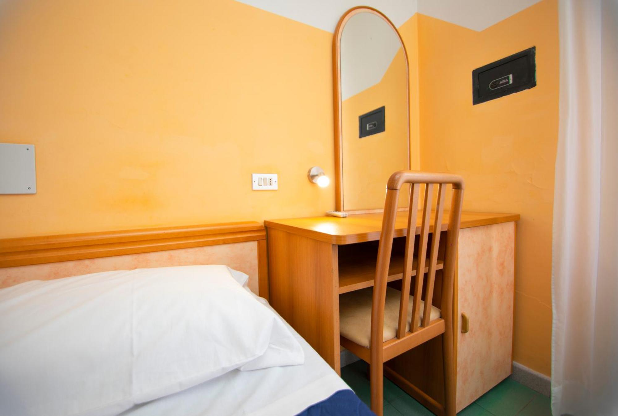 Hotel Montebello Riccione Buitenkant foto