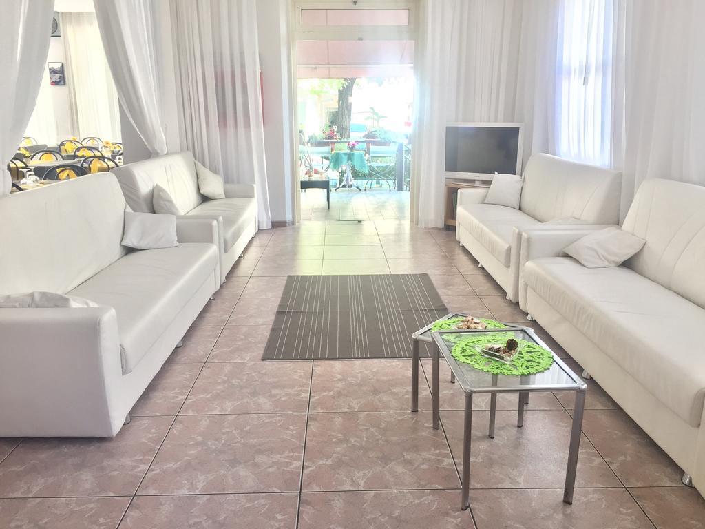 Hotel Montebello Riccione Buitenkant foto