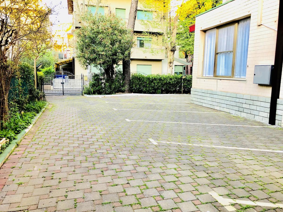 Hotel Montebello Riccione Buitenkant foto