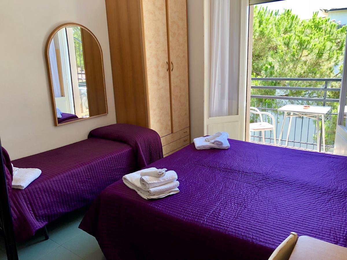 Hotel Montebello Riccione Buitenkant foto